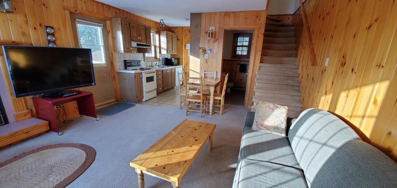 Motel Le Fleuron Saint-Donat-de-Montcalm Bagian luar foto