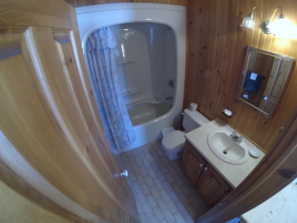Motel Le Fleuron Saint-Donat-de-Montcalm Ruang foto