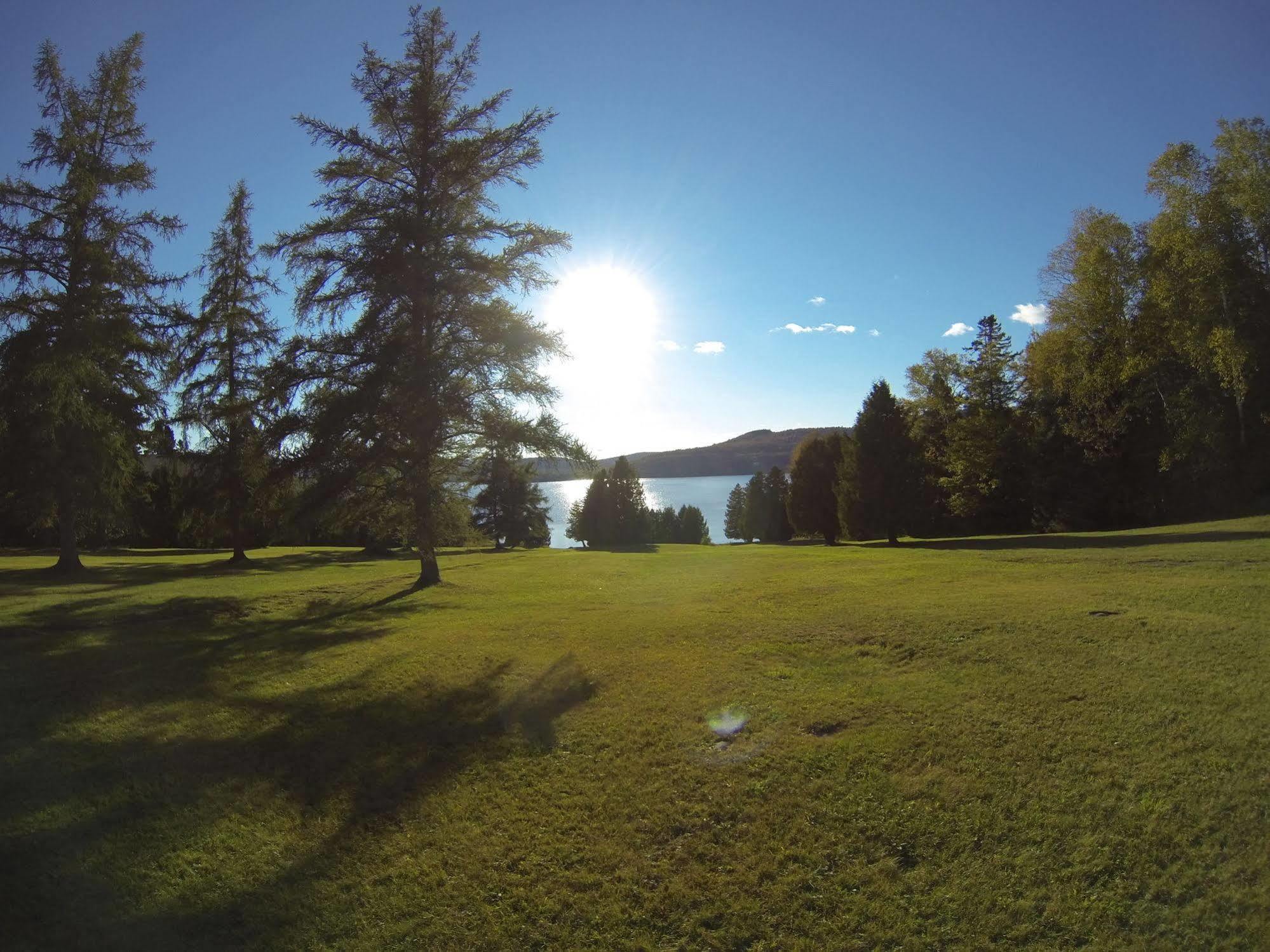 Motel Le Fleuron Saint-Donat-de-Montcalm Bagian luar foto